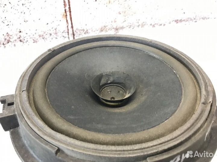 Динамик двери задний левый Ford Focus 2 седан