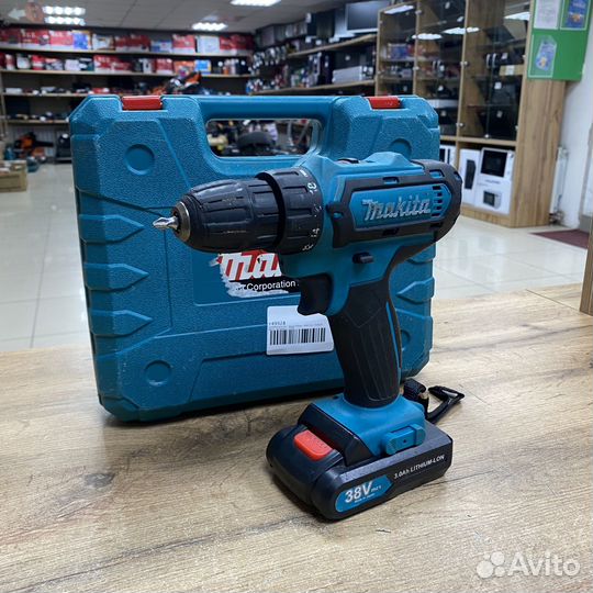 Шуруповерт makita