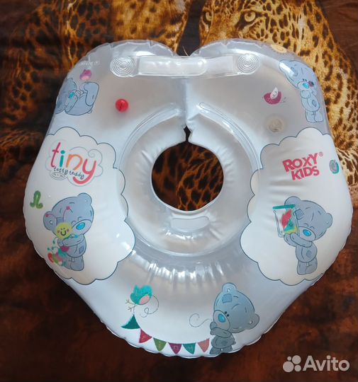 Круг надувной на шею для купания новорожденных
