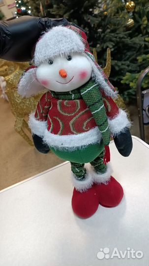 Плюшевый снеговик
