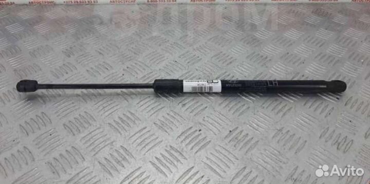 Амортизатор крышки багажника