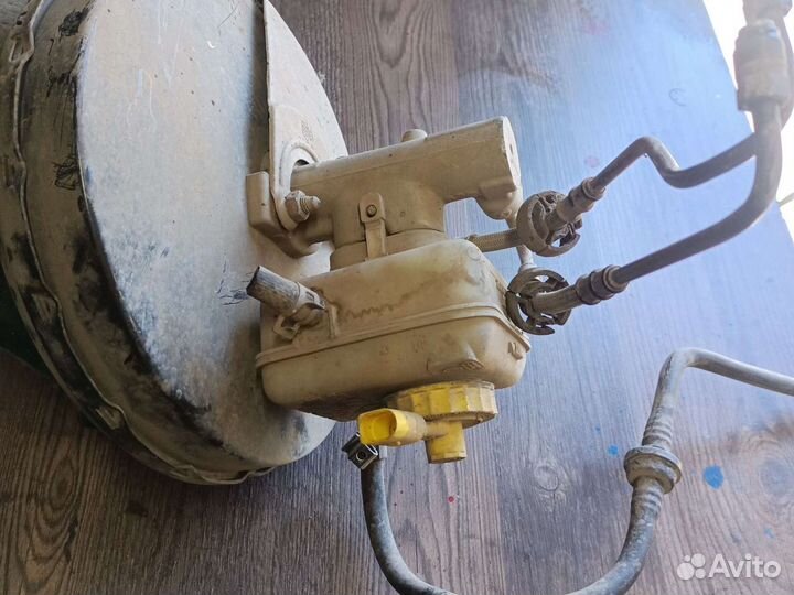 Вакуум тормозной Фольксваген Бора