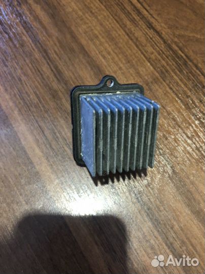 Резистор отопителя mitsubishi lancer 10