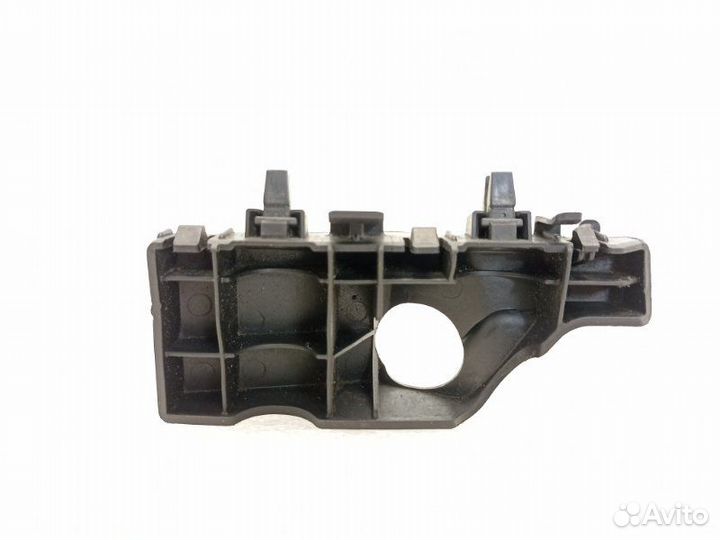 Кронштейн бампера передний правый Kia Sorento