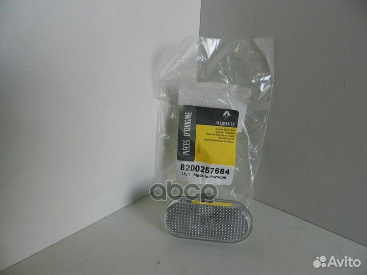 Повторитель поворота левый/правый 8200257684 RE