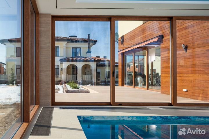 Остекление бассейна