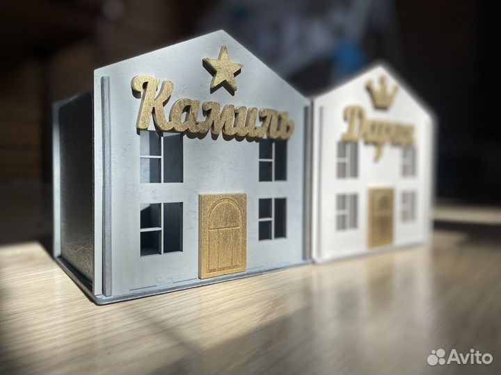 Карандашница домик