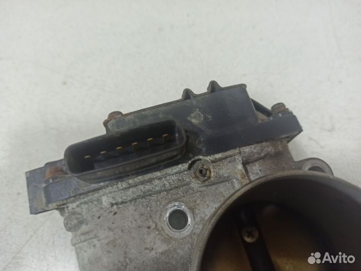 Дроссельная заслонка MN135985