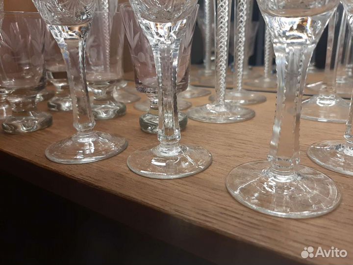 Хрустальные рюмки
