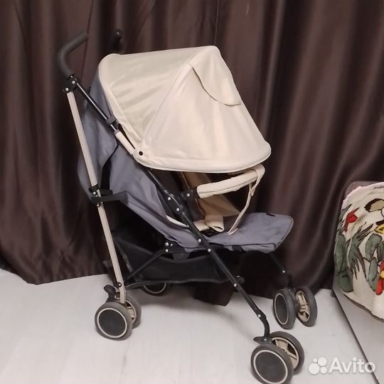 Прогулочная коляска трость