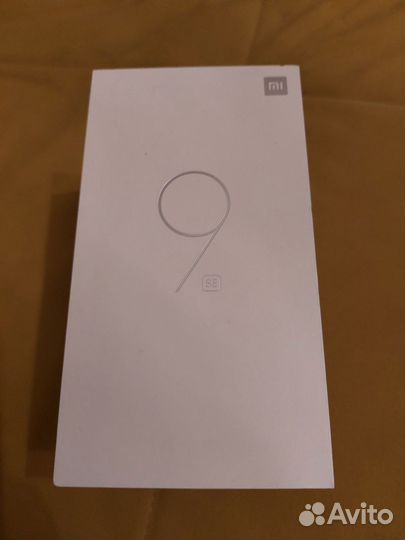 Xiaomi Mi 9 SE, 6/128 ГБ