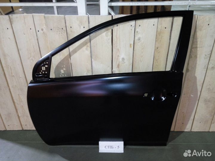 Дверь передняя левая Toyota Corolla
