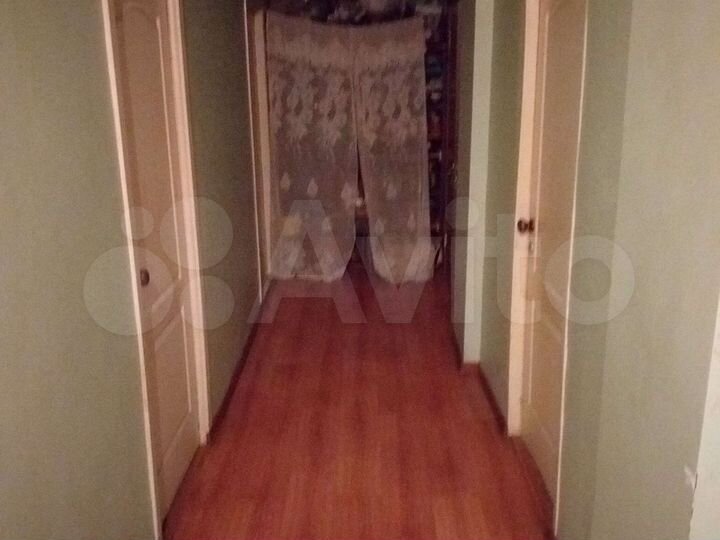 Комната 56 м² в 6-к., 2/2 эт.