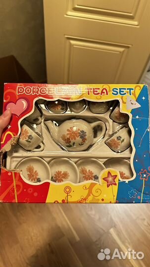 Фарфоровый игрушечный чайный сервиз