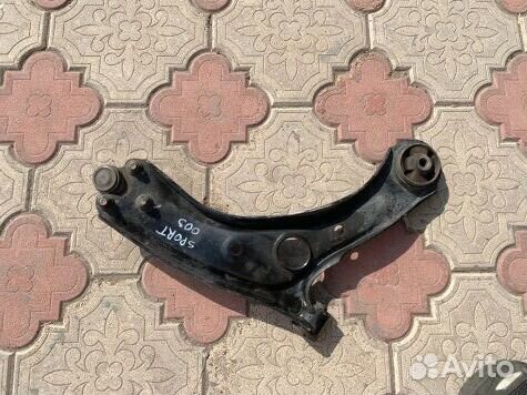 Рычаг с шаровой б/у Kia Sportage 4