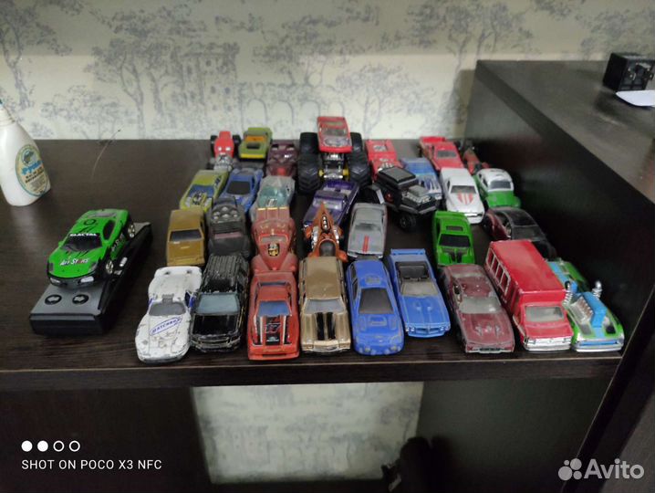 Hot wheels машинки
