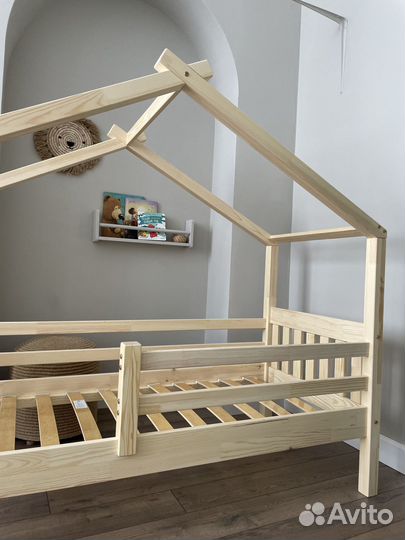 Кровать Домик новая