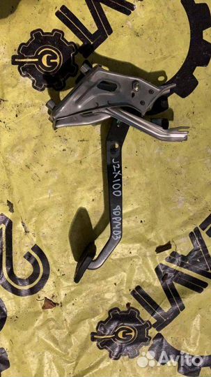 Педаль тормоза Toyota Chaser JZX100 1jzge 2000.07