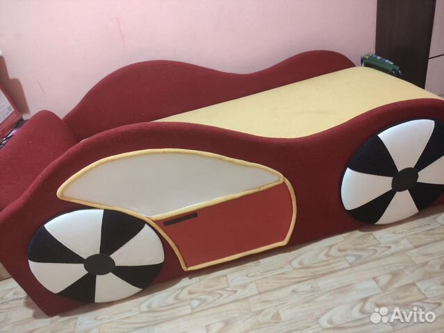 Кровать машина