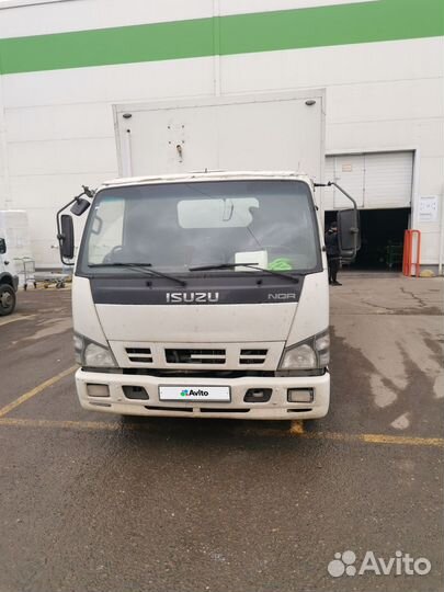 Isuzu NQR75, 2010