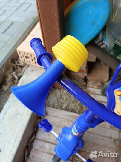 Детский трехколесный велосипед