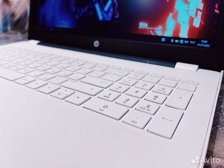 HP A10 9600p/Radeon R7/RAM 8gb/SSD