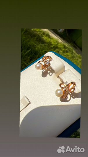 Золотые серьги