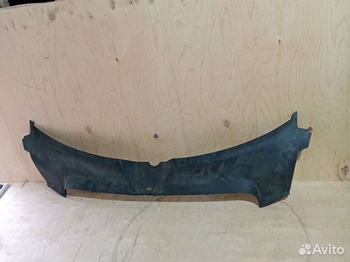 Накладка замка капота audi a6 c6