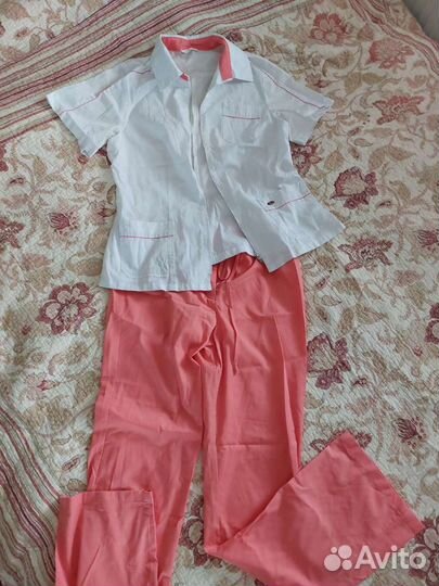 Медицинский костюм 48