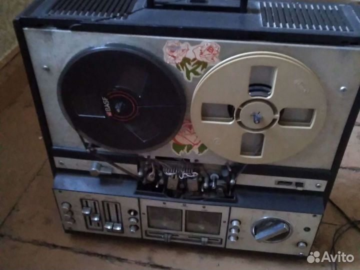 Катушечный магнитофон