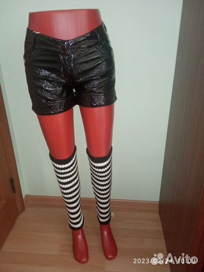 Шорты под кожу и гетры