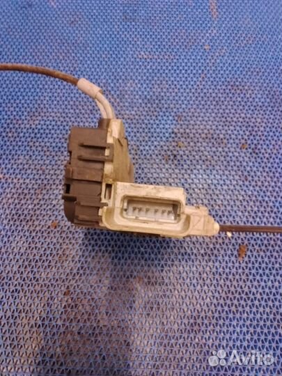 Замок правой двери Citroen C4 хэтчбек