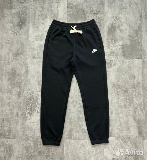 Спортивные штаны Nike зимние