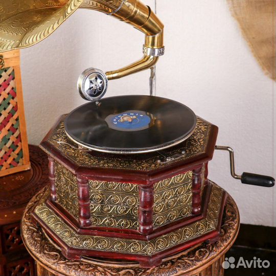 Грамофон Королевский 67 см импорт