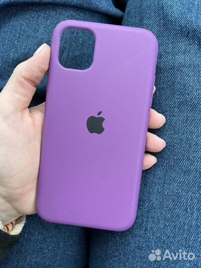 Чехол на iPhone 11