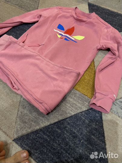 Спортивный костюм adidas для девочки 128