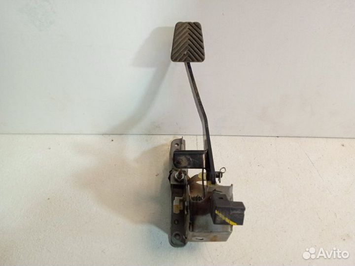 Педаль сцепления Kia Rio 3 QB 1.6 G4FC 2016