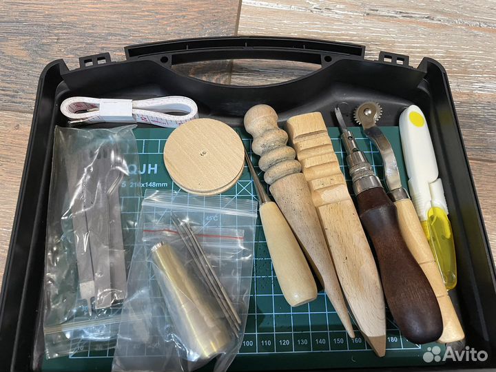 Набор для работы с кожей