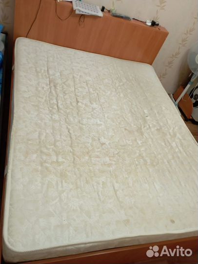 Матрас 160х200 б/у