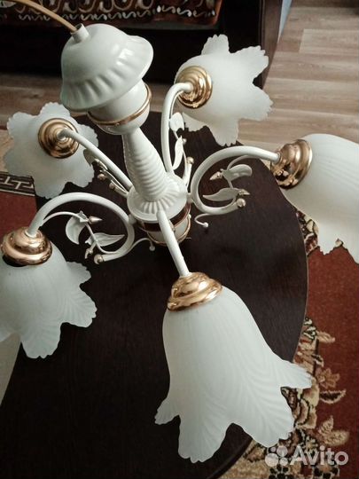 Люстра потолочная бу