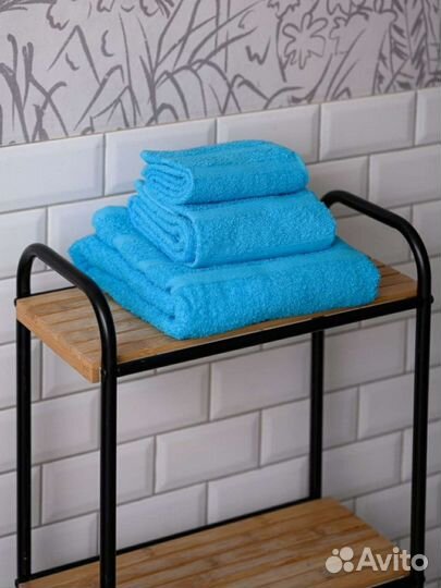 Комплекты полотенец из 3 шт. новые