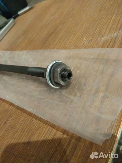 Ось для горного велосипеда