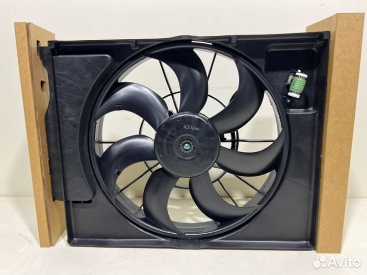 Диффузор радиатора передний Hyundai Solaris 2