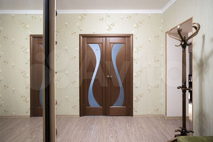 2-к. квартира, 70 м², 2/8 эт.