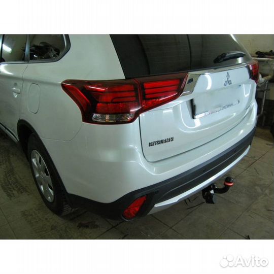 Фаркоп (тсу) на Mitsubishi Outlander с 2012