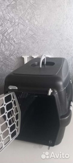 Переноска для кошек и маленьких собак