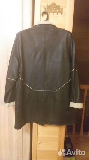 Куртка кожаная женская 52 размера