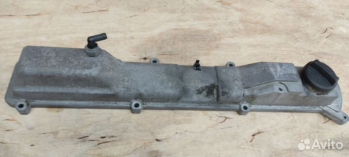 Крышка головки блока цилиндров Toyota Mark 2