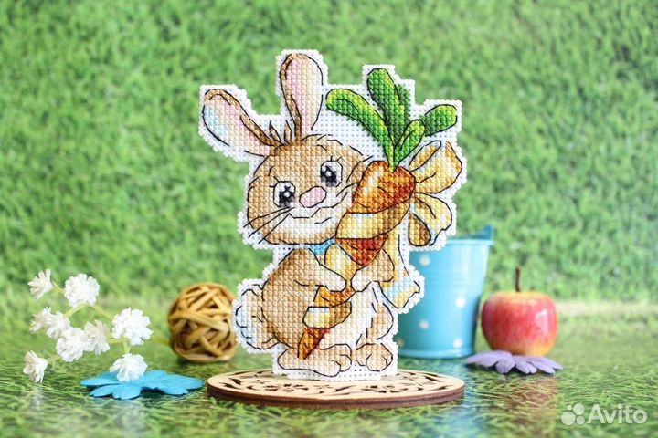 Набор для вышивания на пластике