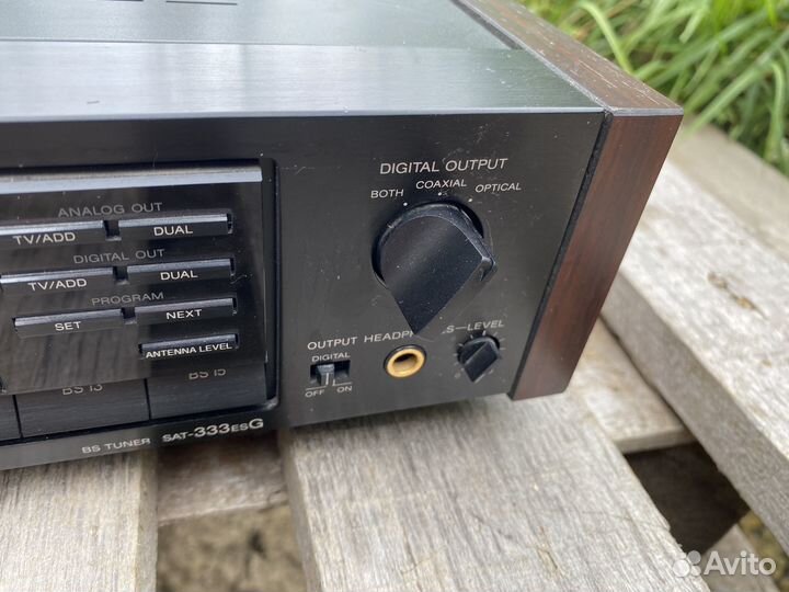 Sony 333ESG цифровой тюнер (преобразователь)